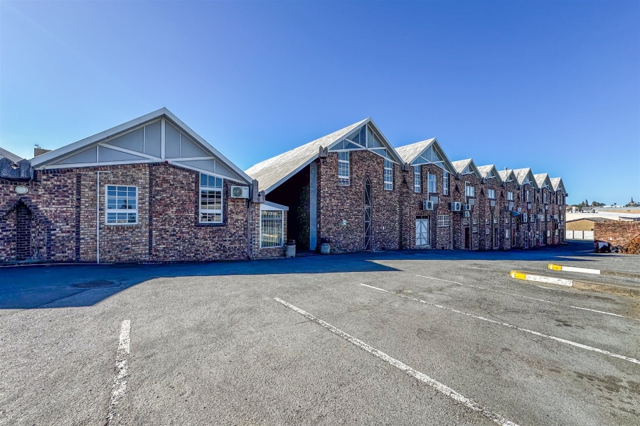 Commercial Property for Sale in Vincent Eastern Cape